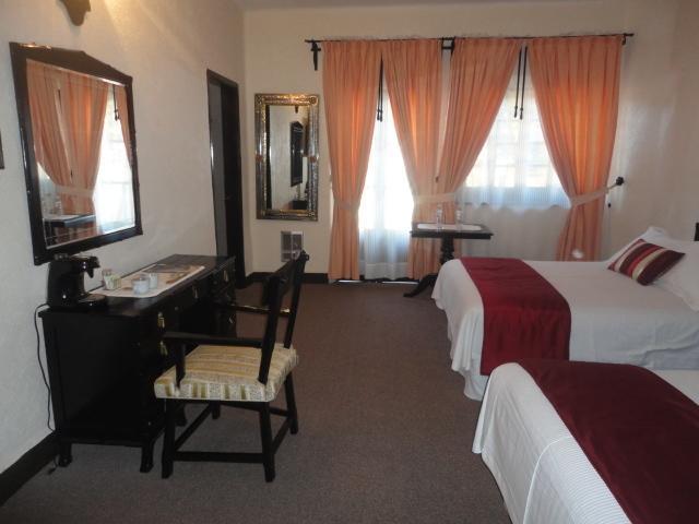 Hotel Royal Spa Zimapan Phòng bức ảnh