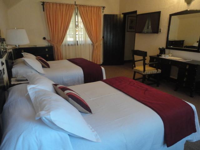 Hotel Royal Spa Zimapan Phòng bức ảnh